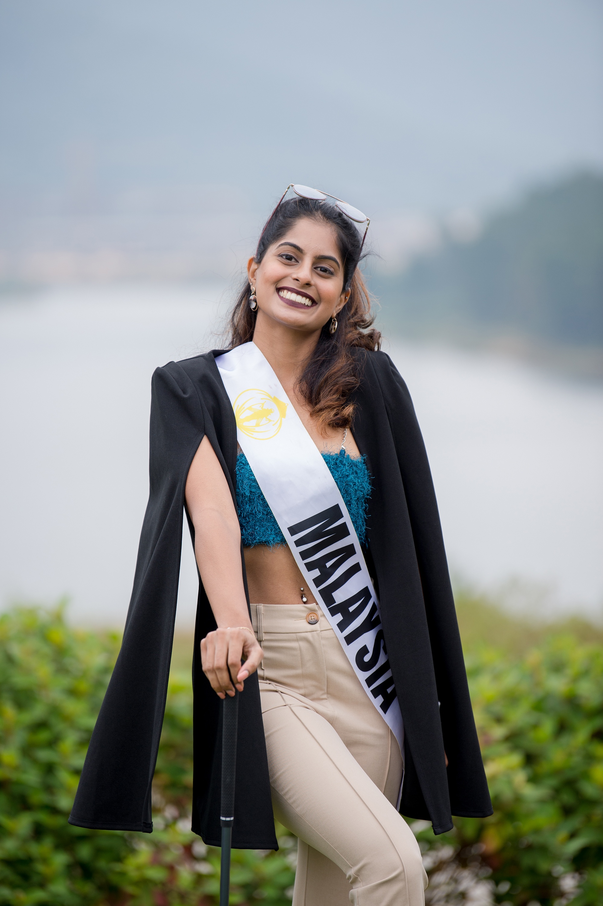 Hoa hau Du lich anh 8