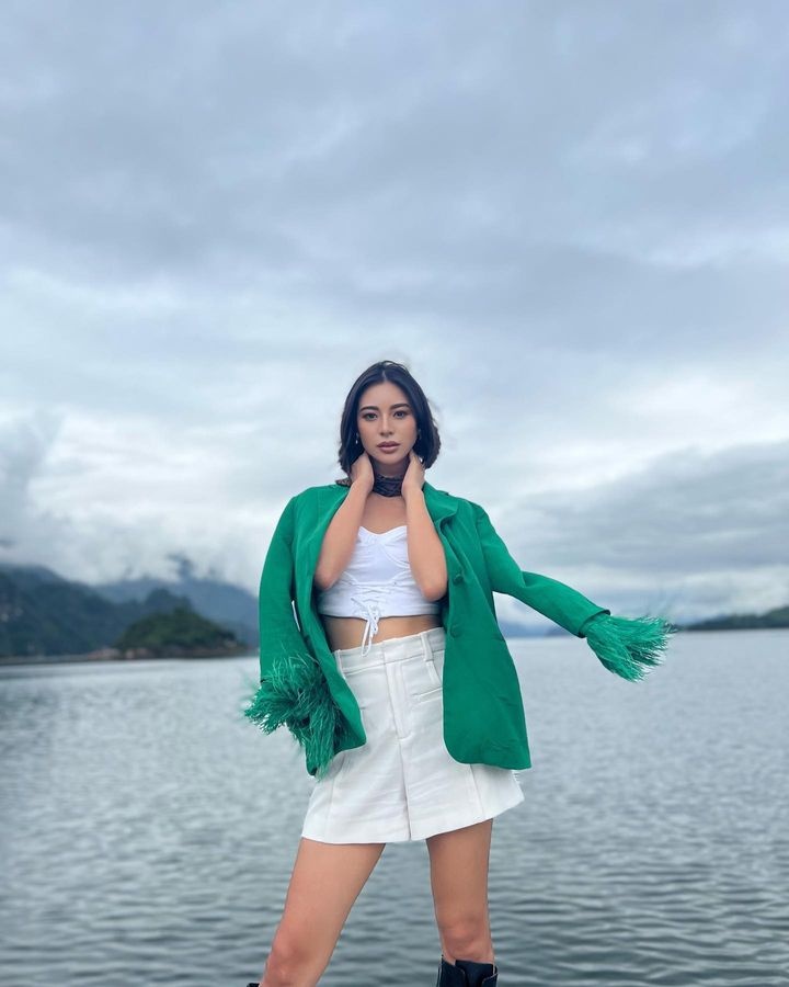 Hoa hau Du lich anh 2