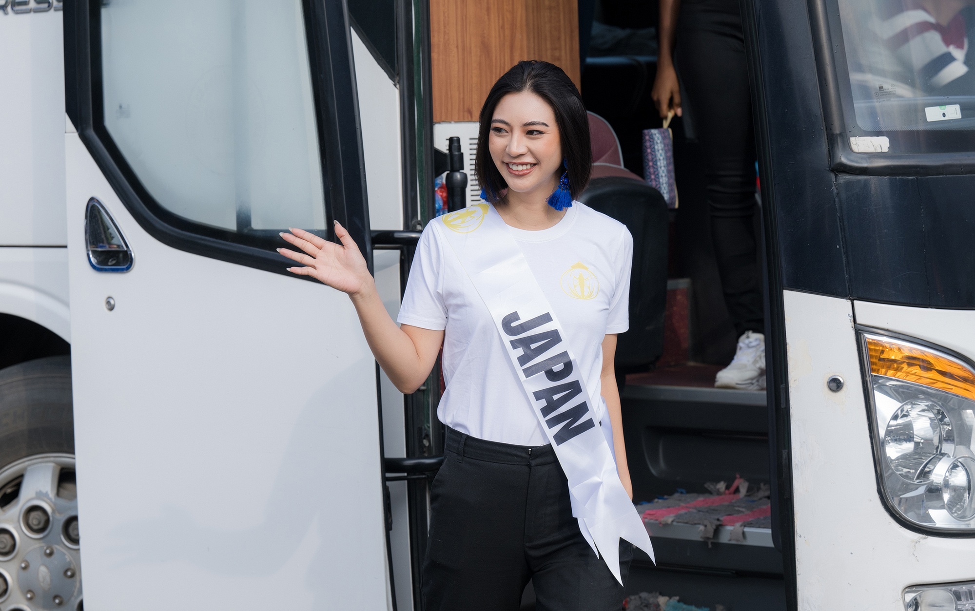 Hoa hau Du lich anh 7