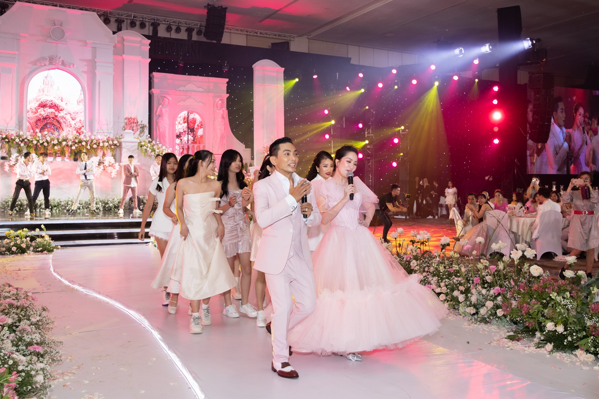 Khanh Thi Phan Hien anh 14