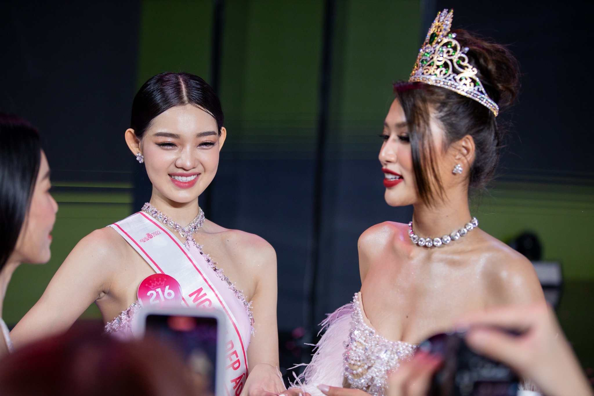 Hoa hau Viet nam anh 1