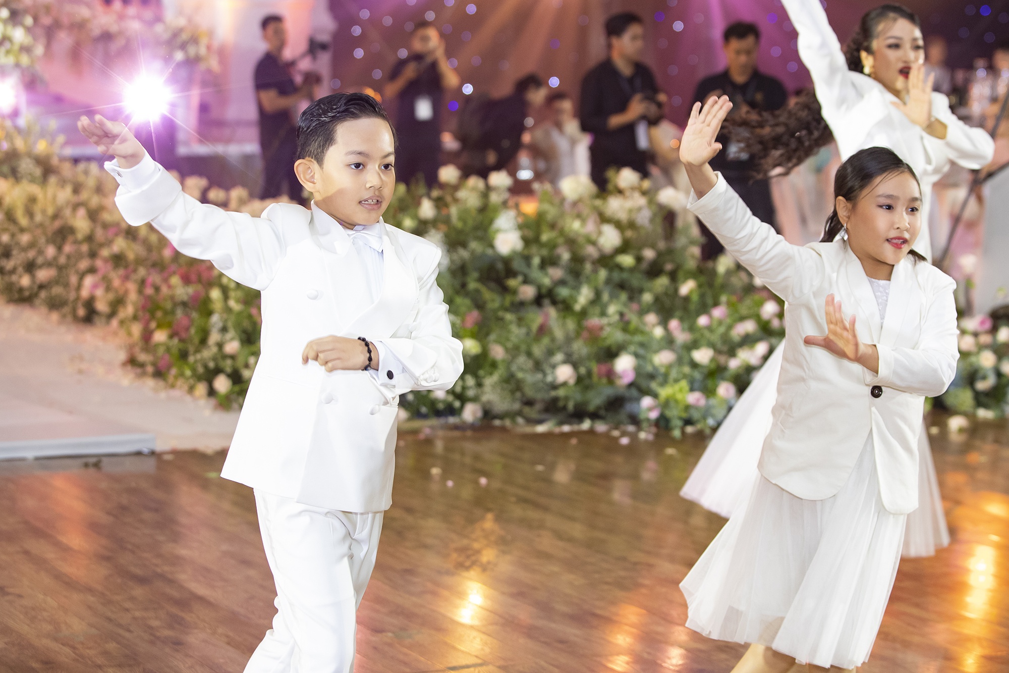 Khanh Thi Phan Hien anh 3