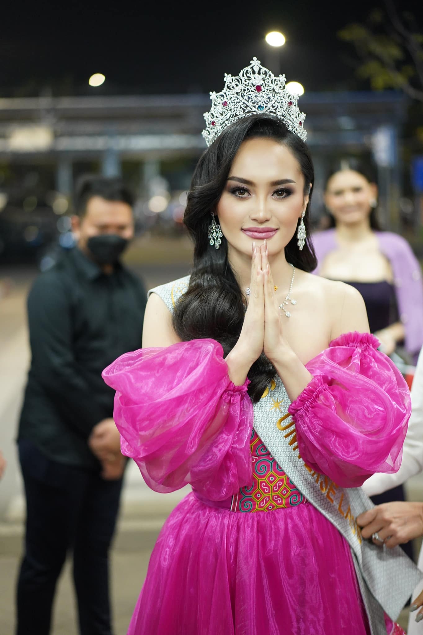 Hoa hau Hoan vu anh 8