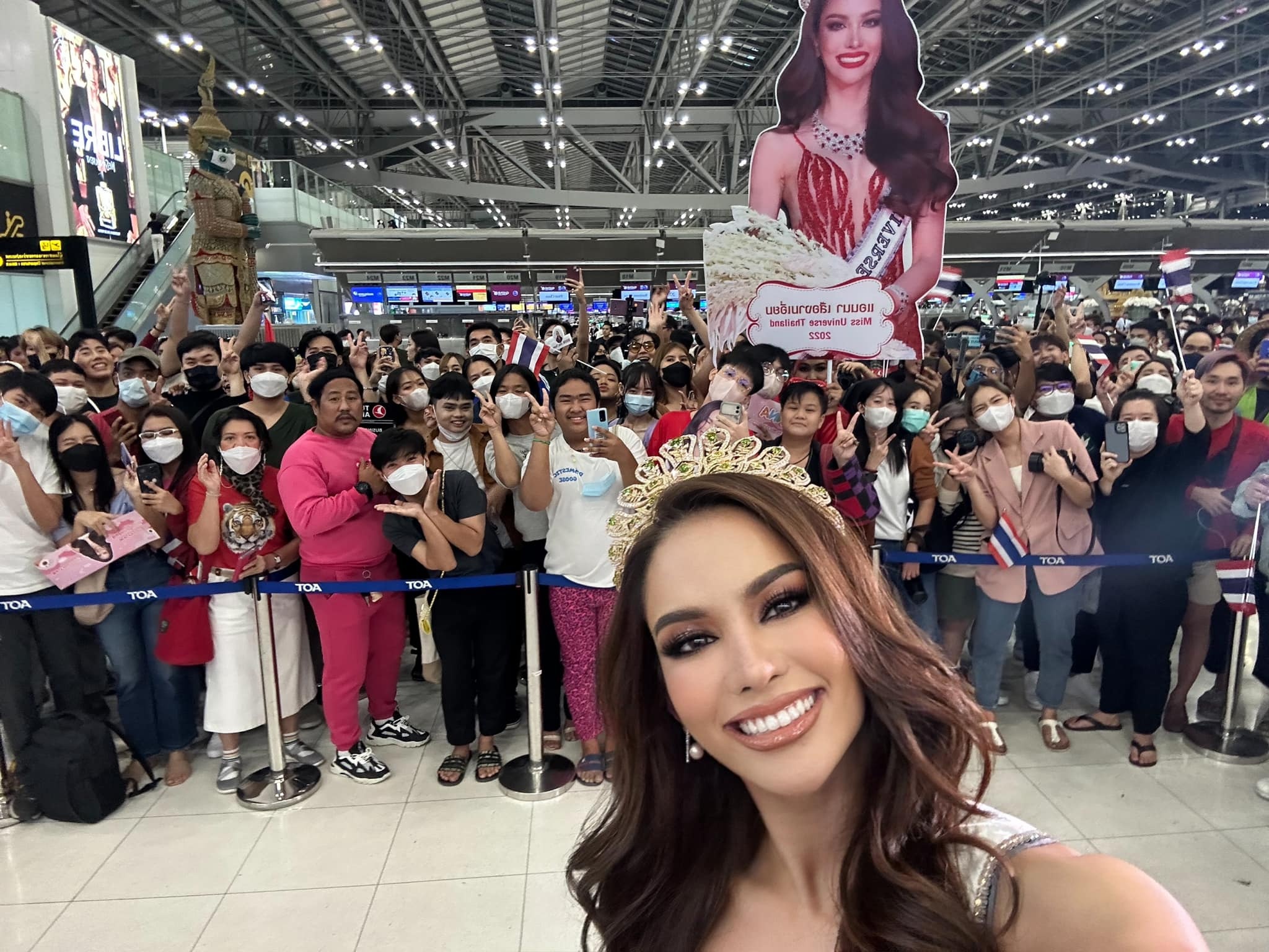 Hoa hau Hoan vu anh 2