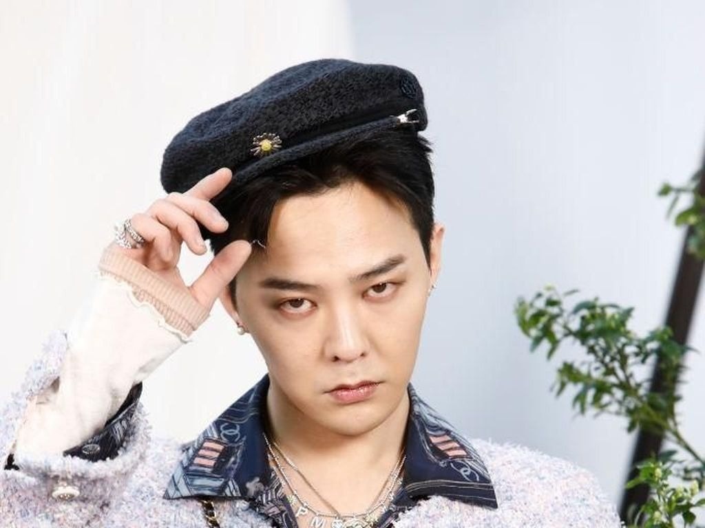 G-Dragon thong bao hoat dong solo nam 2023 hinh anh