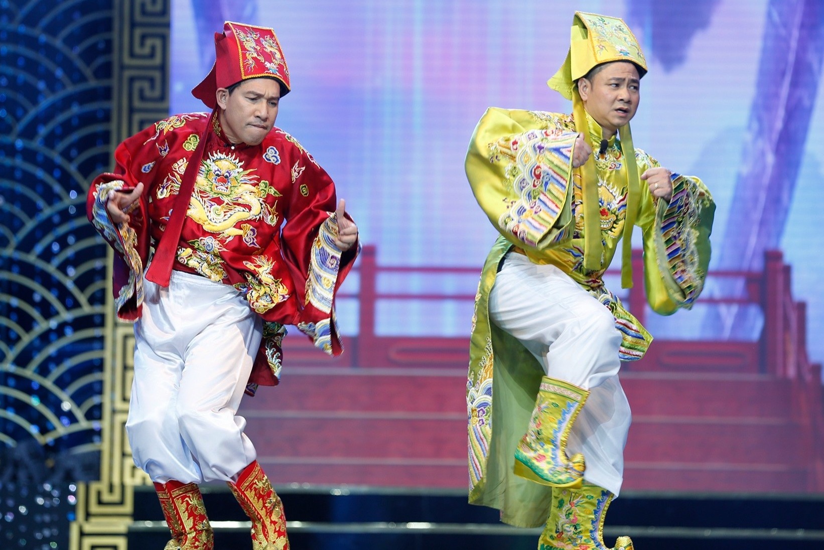 Cuoc thi hoa hau tren san khau Tao quan 2023 hinh anh