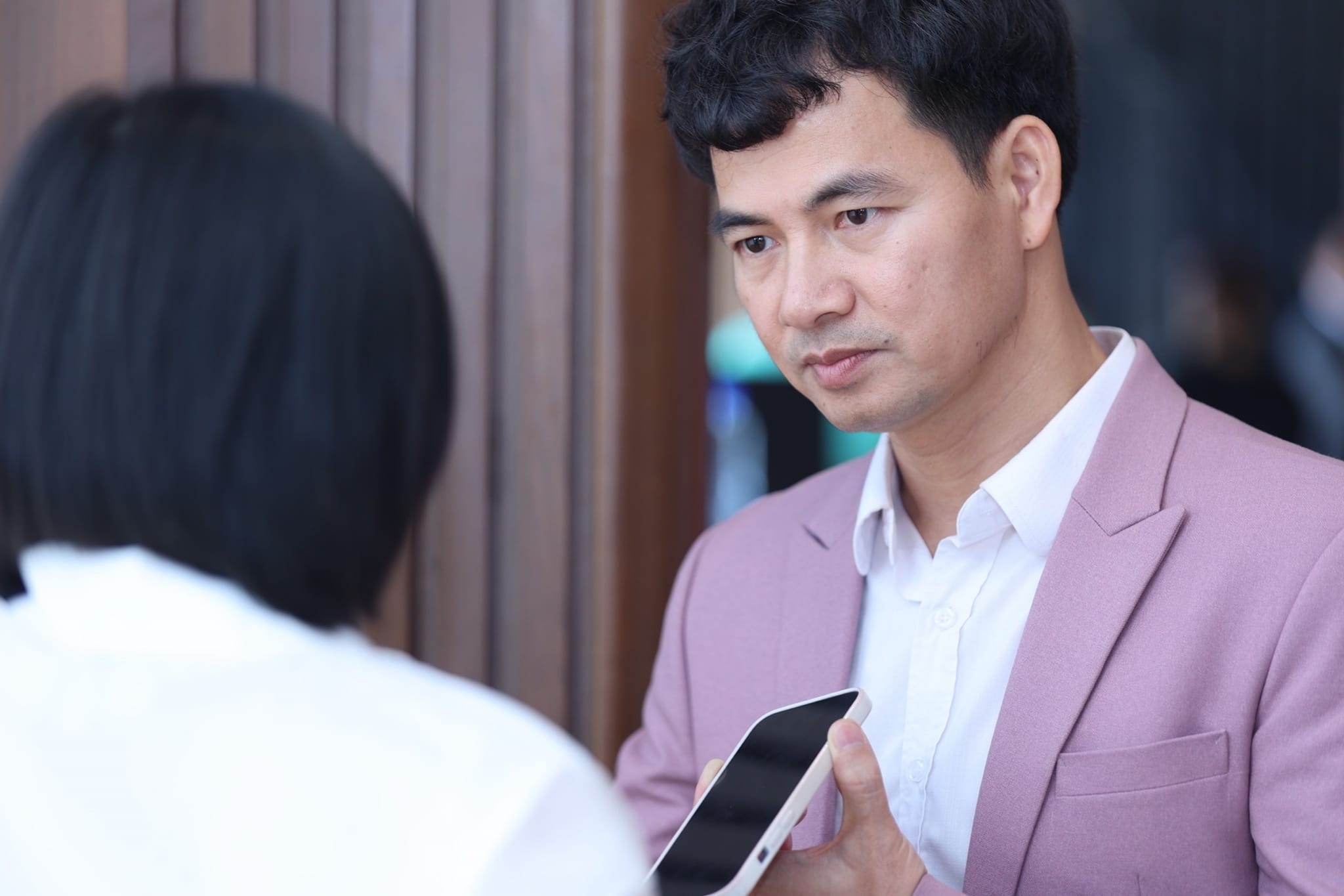 NSUT Xuan Bac gay buc xuc khi viet 'cai tat cua me' hinh anh