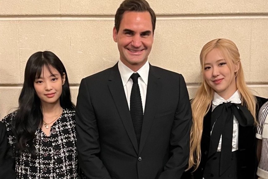 Roger Federer chup anh cung BlackPink hinh anh
