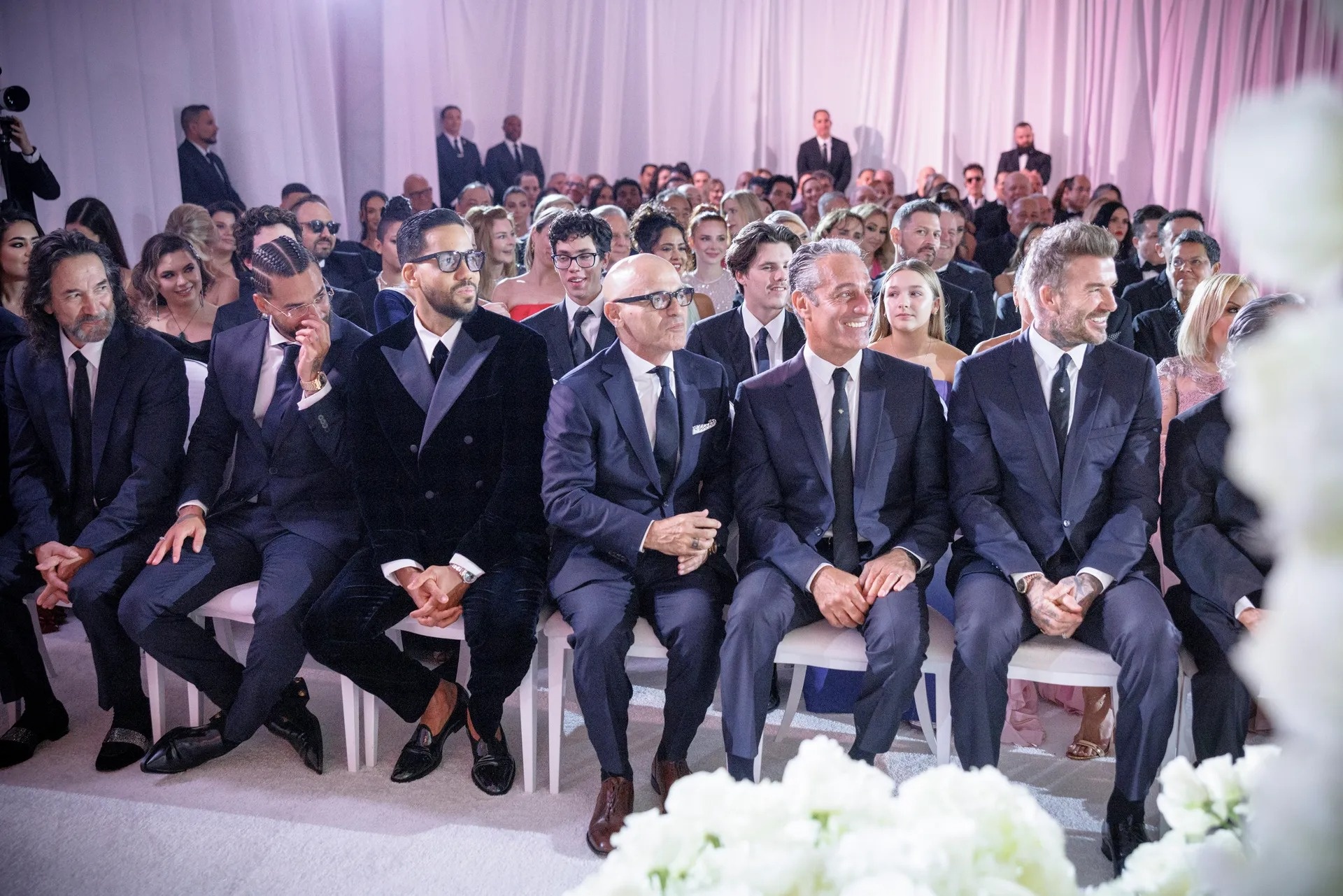 Marc Anthony cuoi anh 1