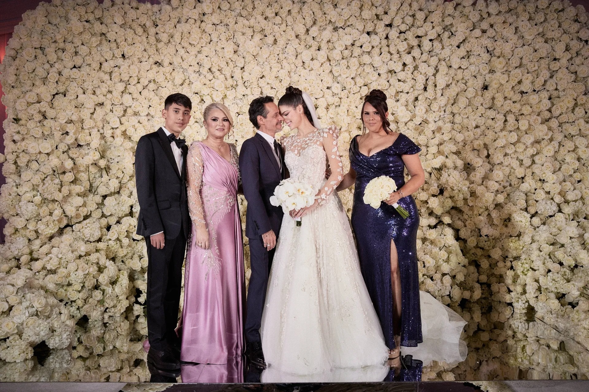 Marc Anthony cuoi anh 7