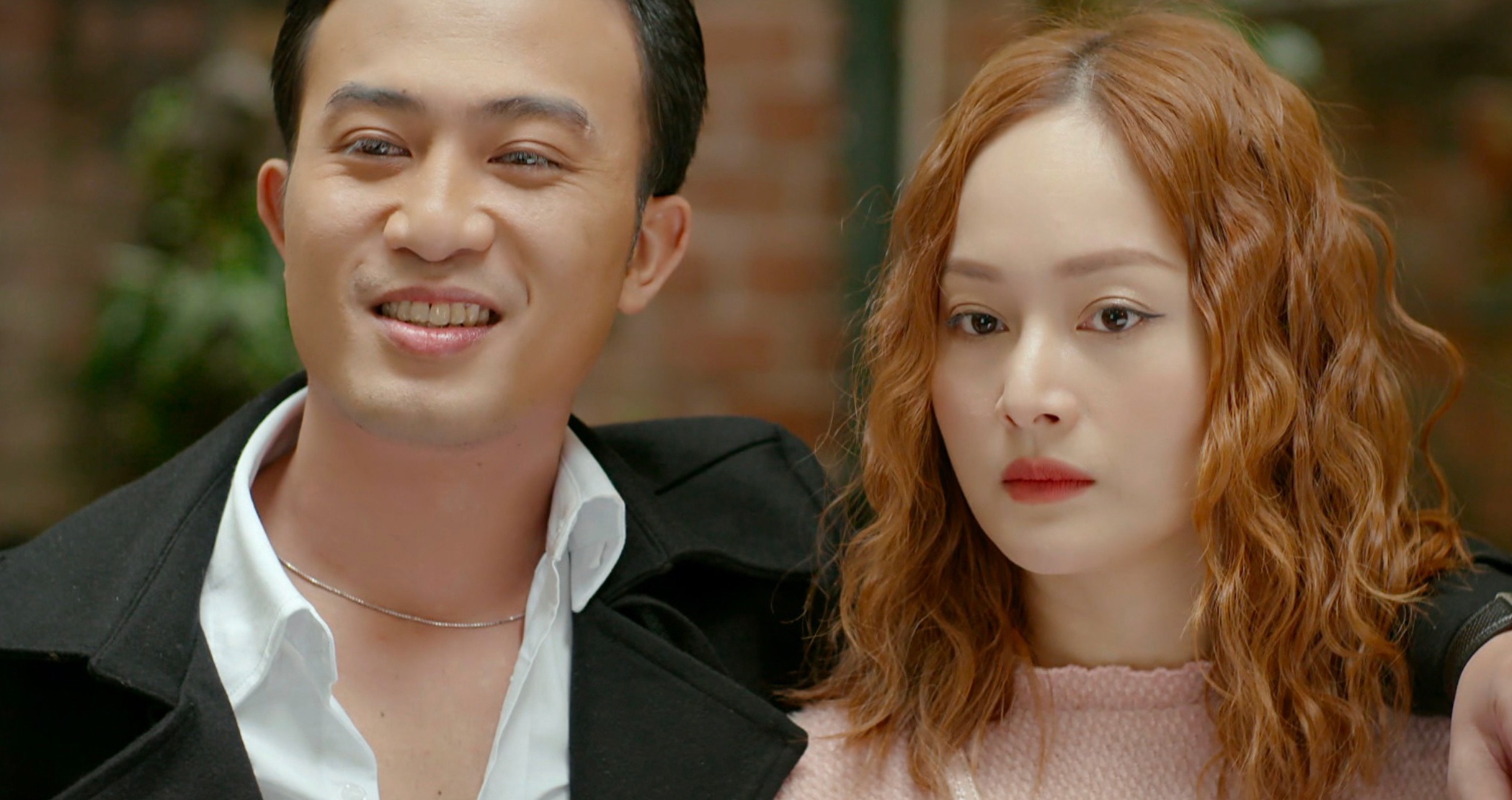 Vai dien cua Lan Phuong bi phan ung du doi hinh anh