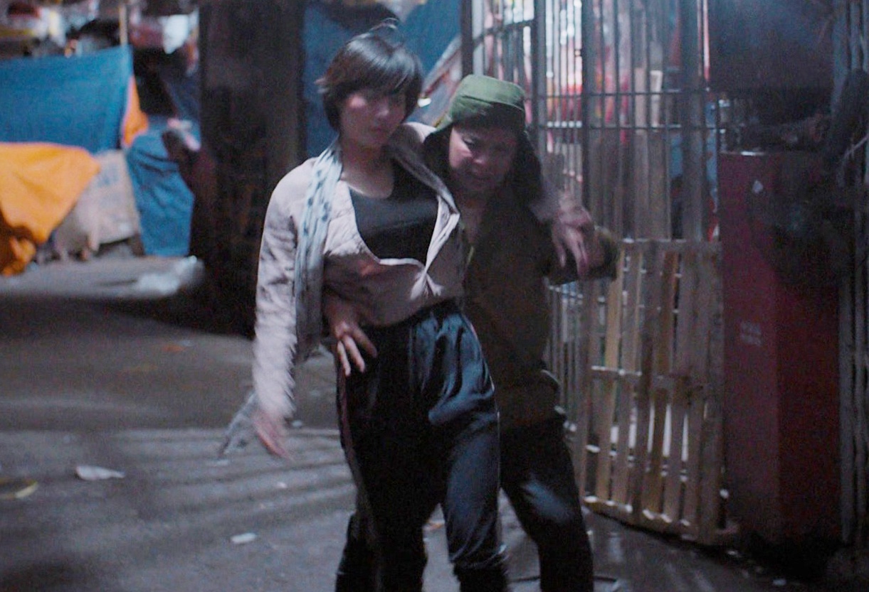 Thanh Huong dien xuat tot trong canh nhan vat Luyen suyt bi lam nhuc hinh anh