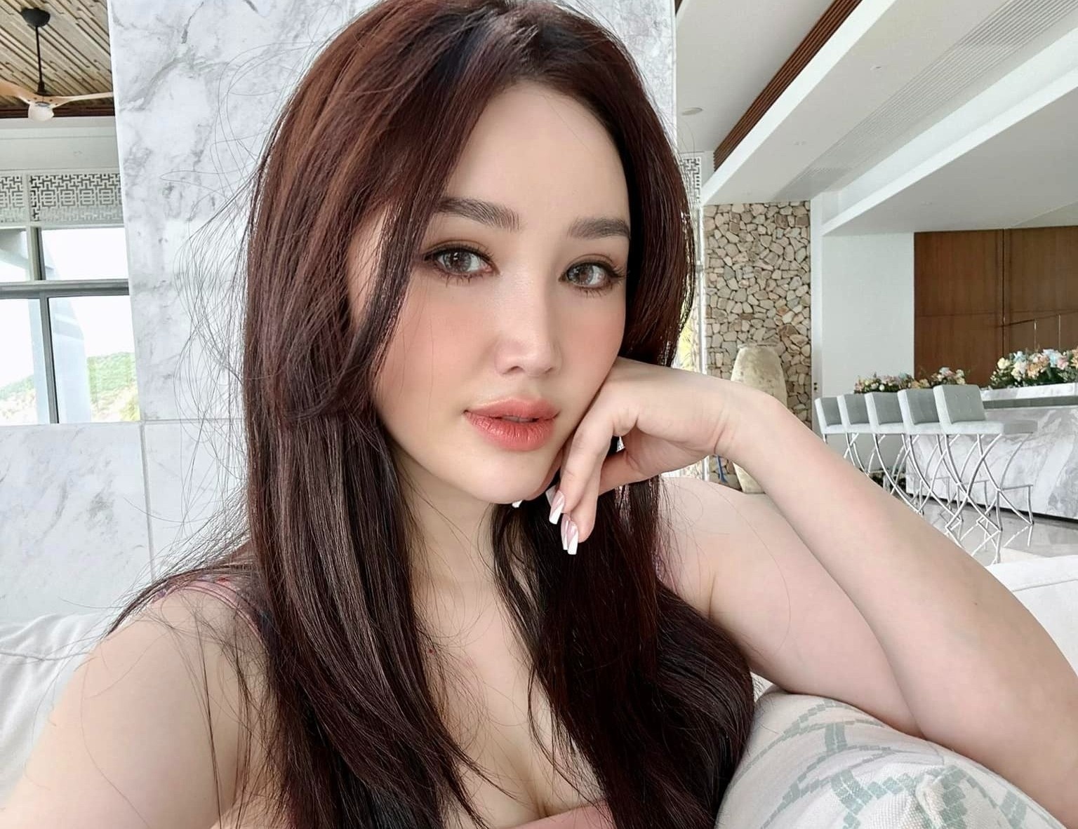 Bien co khien ca si Bao Thy suy sup hinh anh