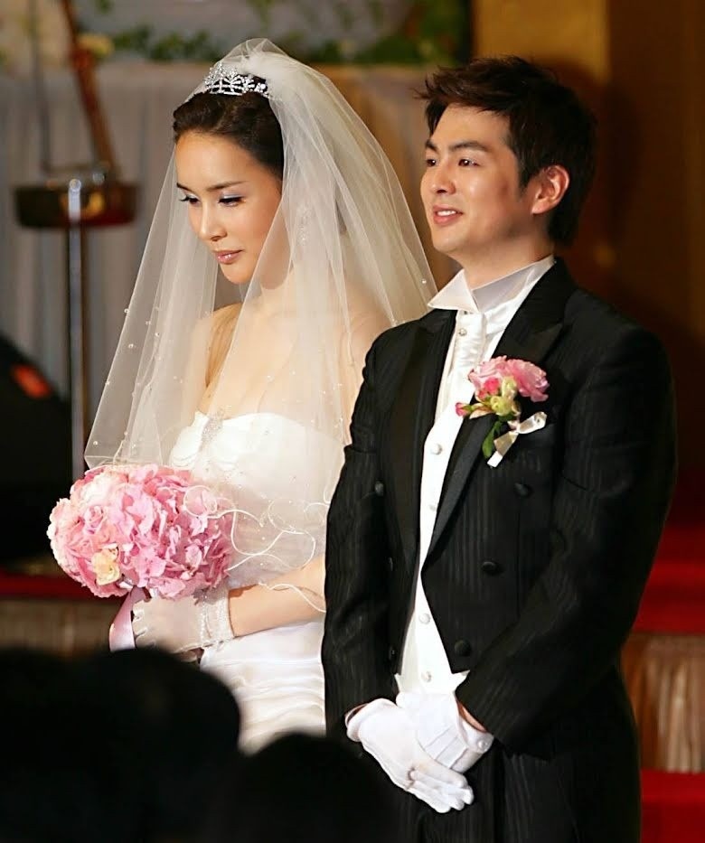 ca si chuyen gioi anh 2