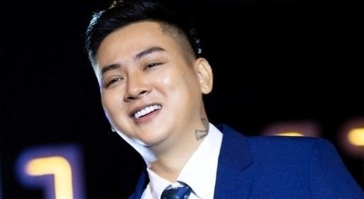 Ca si Hoai Lam hat o dam cuoi hinh anh