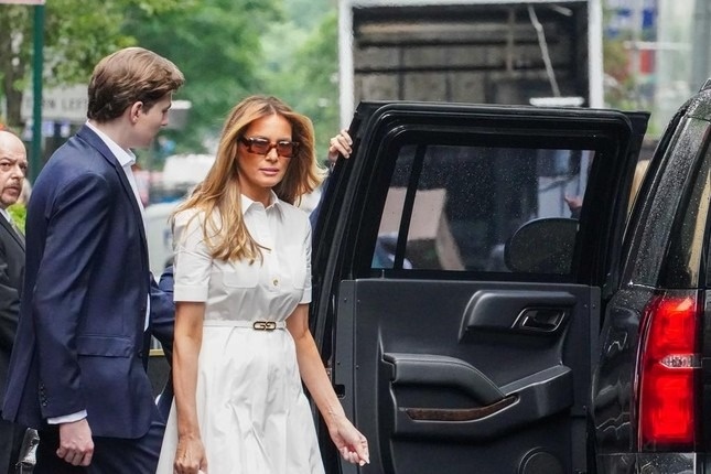 Con trai ong Trump xuat hien gay chu y voi chieu cao 2,01 m hinh anh