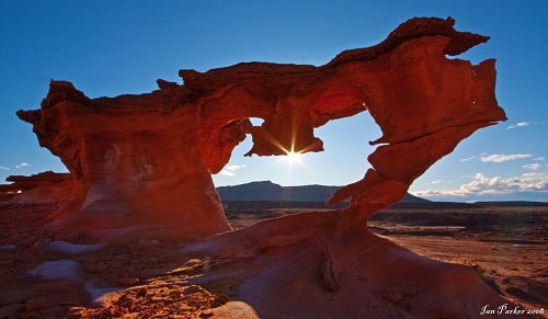 Khung canh ma quai o nghia dia xuong nuoc My hinh anh