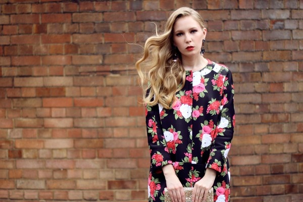 4 xu huong mac do hoa quyen ru va dam chat thu hinh anh