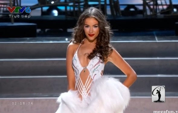 Ao tam 1 trieu USD xuat hien trong chung ket Miss Universe hinh anh