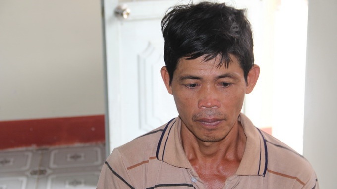 Bo thuoc sau vao noi thit dau doc vo hinh anh