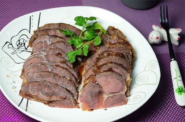 Bap bo luoc ngu vi lam ngay de danh an Tet hinh anh