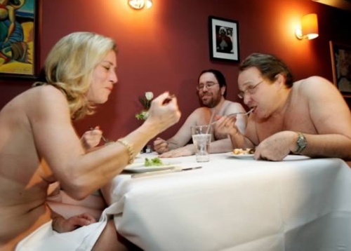 Bat khach coi do, xem anh nong truoc khi an hinh anh