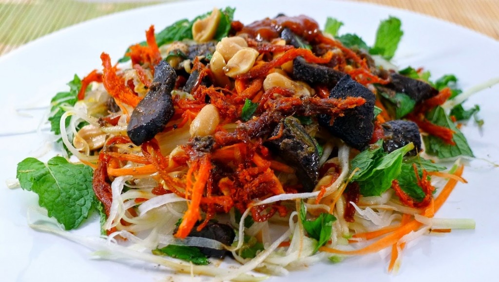 10 mon an can thu ngay khi toi Sai Gon hinh anh
