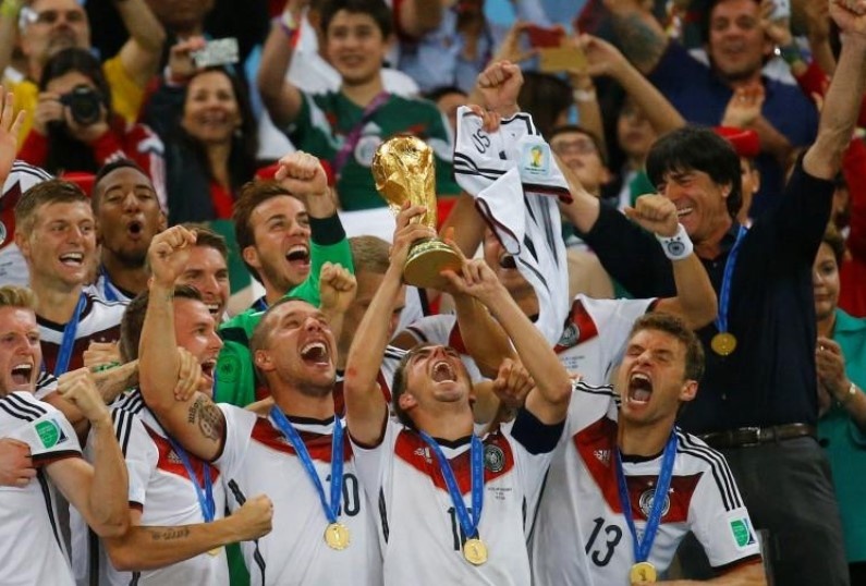 Phap, Brazil va bai hoc tu nhung nha vo dich World Cup hinh anh