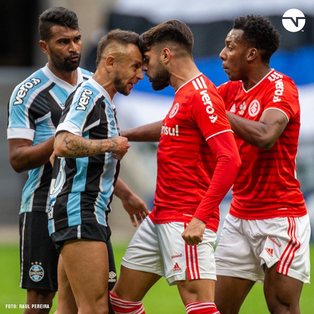 Bong da Brazil hoc theo Premier League hinh anh