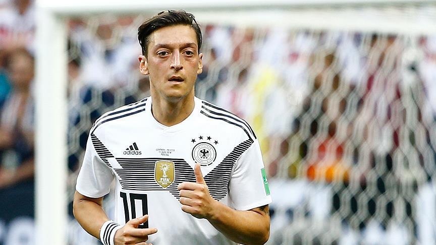Chuong buon cua Mesut Ozil hinh anh