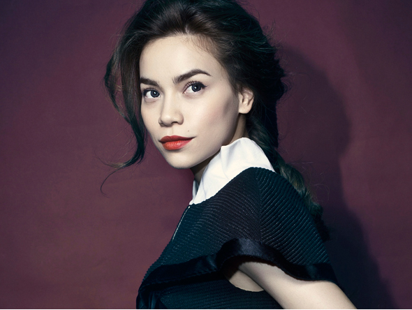 Phan ung cua sao Viet khi bi khan gia che hinh anh