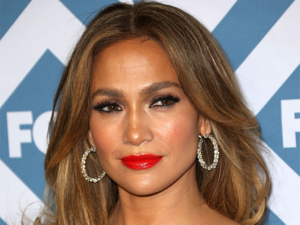 Meo tre lau cua cac my nhan Hollywood U50 hinh anh