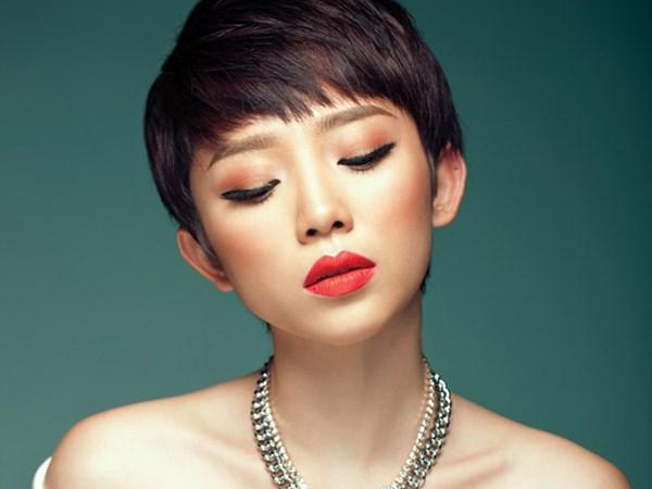 Nguyen nhan Toc Tien duoi suc trong The Remix hinh anh