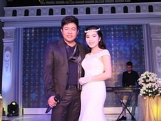 Quang Le hat dam cuoi voi cat-xe nua ty dong hinh anh