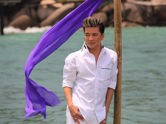 MV Bien tinh - Dam Vinh Hung hinh anh