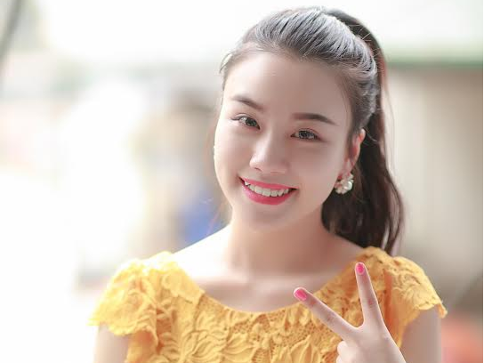 Hot girl Linh Miu dong phim hai Tet voi Quang Teo hinh anh