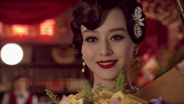 Nguoi dep Hoa ngu hoa 'nang he' vi trang diem hinh anh