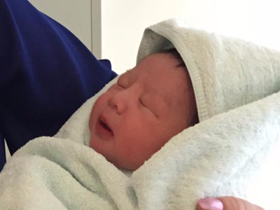 Vo chong MC Tuan Tu don con trai dau long hinh anh