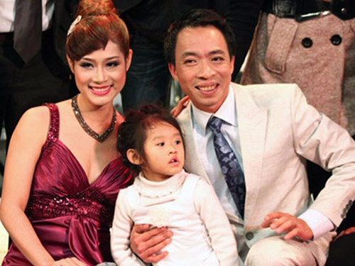 Dieu it biet ve vo cua chang 'Truong Chi' Viet Hoan hinh anh