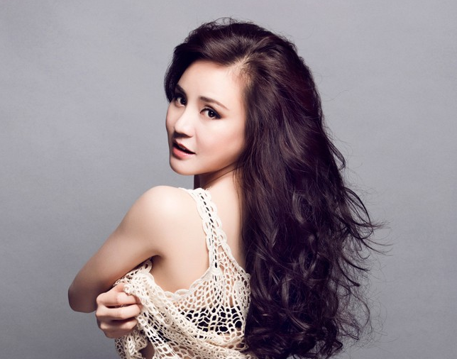 Vy Oanh: 'Ong xa luon yeu thuong va lo lang cho me con toi' hinh anh