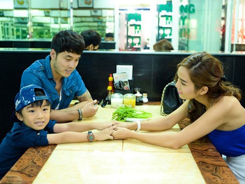 5 cap sao Viet thua nhan da ket hon sau khi song chung hinh anh