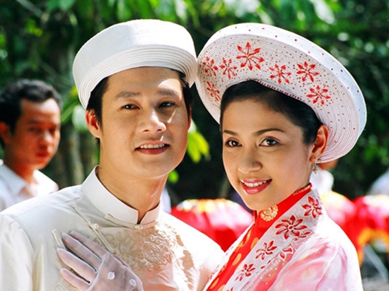 Nhan sac cua Viet Trinh qua 5 lan mac vay cuoi hinh anh