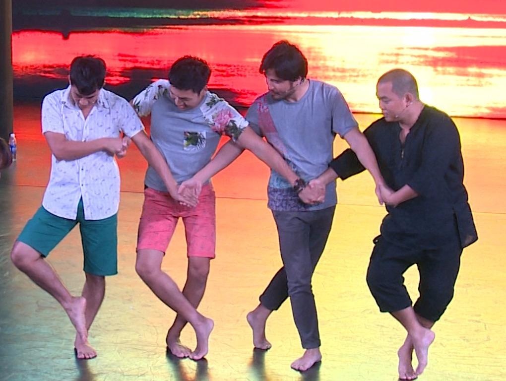 Xuan Bac, Minh Khang chat vat hoc mua ballet hinh anh