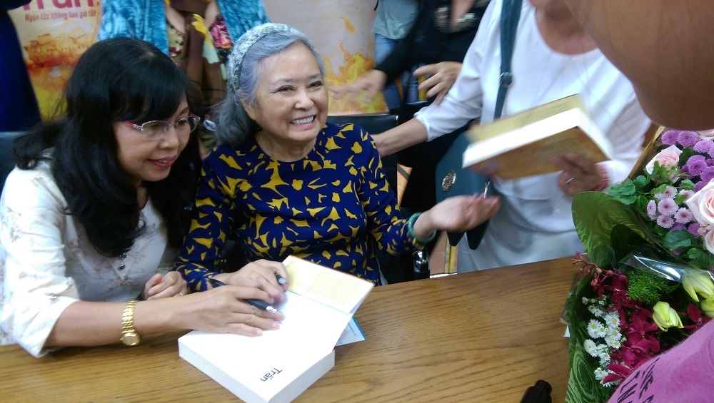 Tran To Nga ra sach Duong tran ve nan nhan da cam anh 2