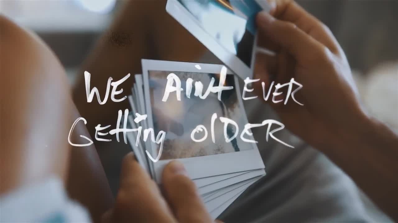 Closer - The Chainsmokers hinh anh