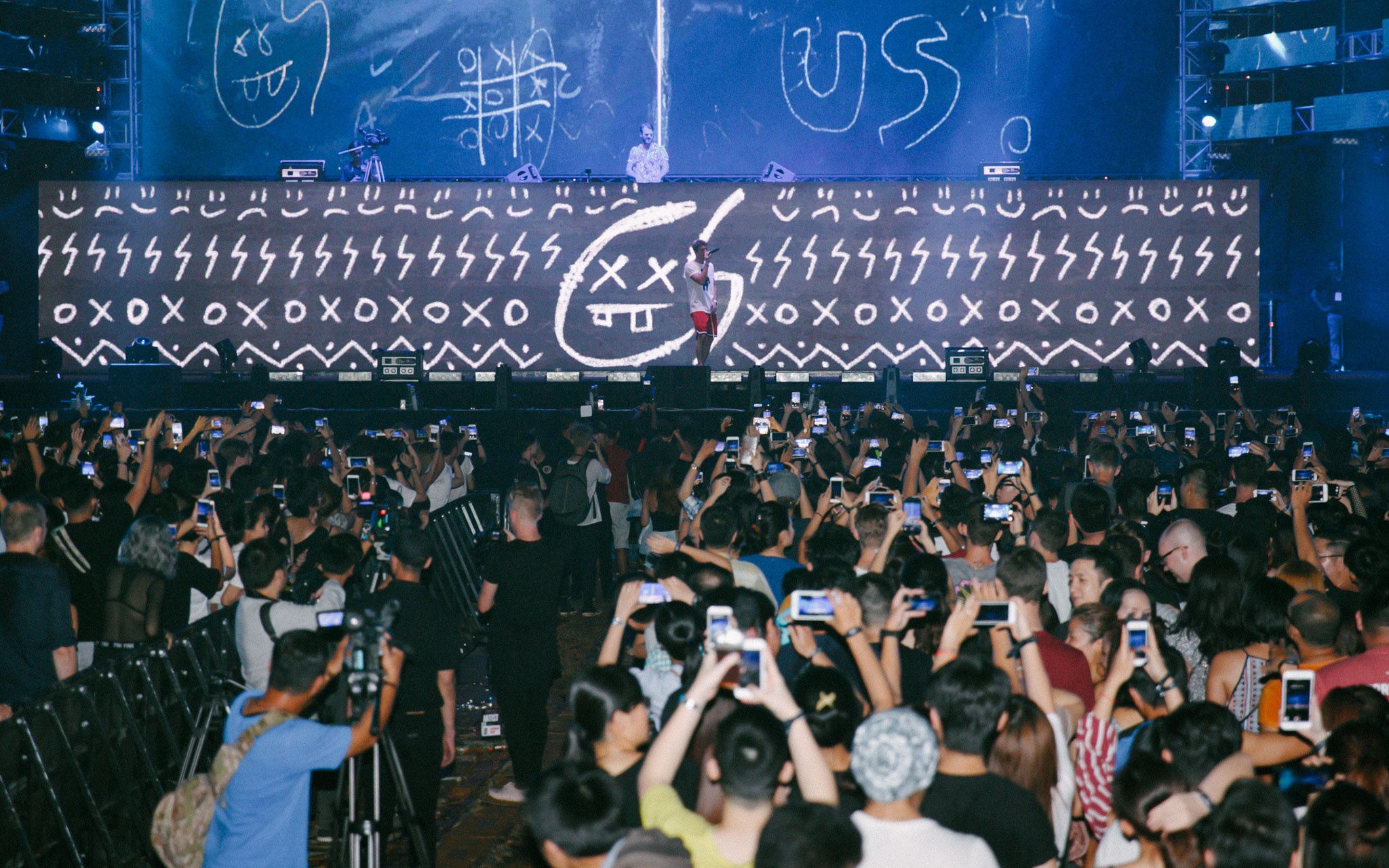 thuy duong cao thien trang nhay nhot trong dem nhac chainsmokers anh 10