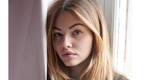 Thylane Blondeau: Co gai dep nhat the gioi va anh ban nude nam 10 tuoi hinh anh