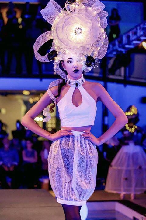 diana lai,  miss universe canada,  bong hong lai goc viet anh 13