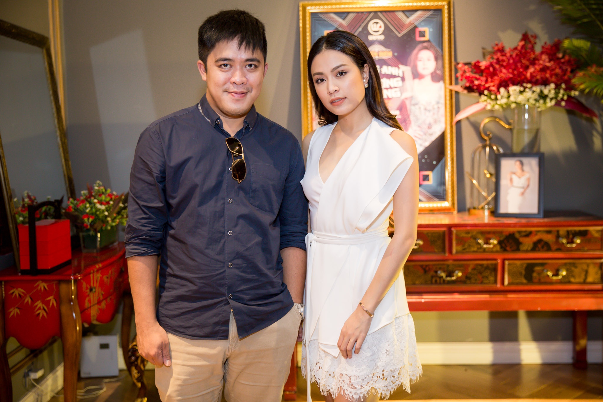 hoàng thùy linh, tự truyện, vàng anh phượng hoàng, nhà báo trần minh, bình bồng bột ảnh 1 hoang thuy linh, tu truyen, vang anh phuong hoang, nha bao tran minh, binh bong bot anh 1