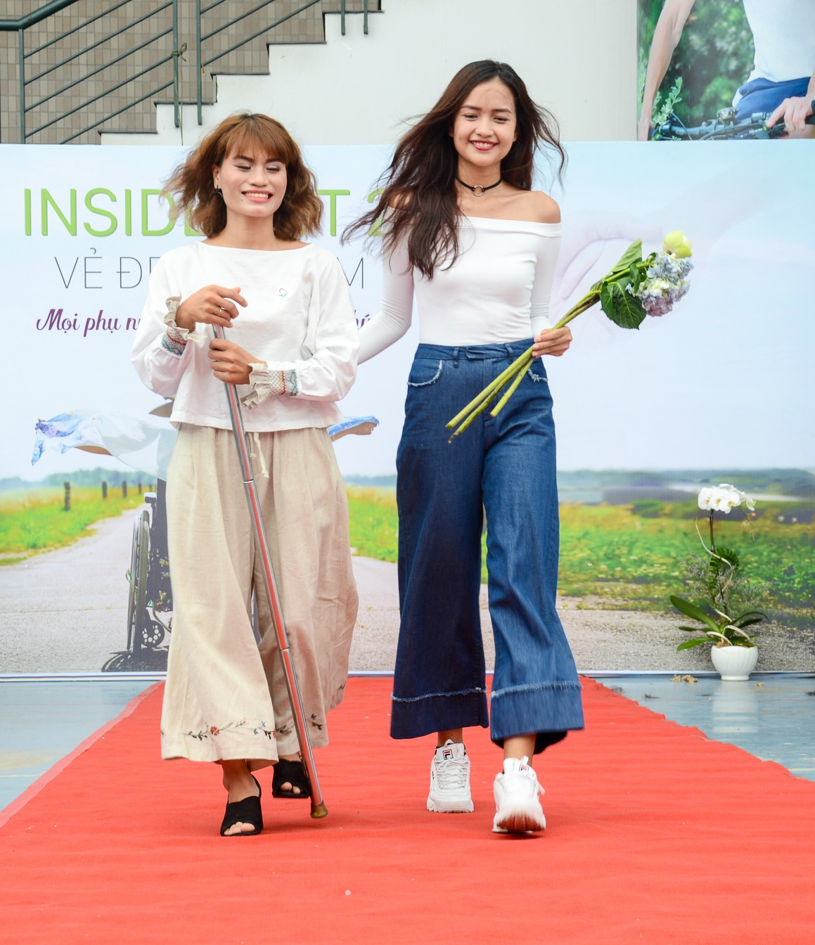 tra my next top catwalk cung mau khuyet tat anh 4